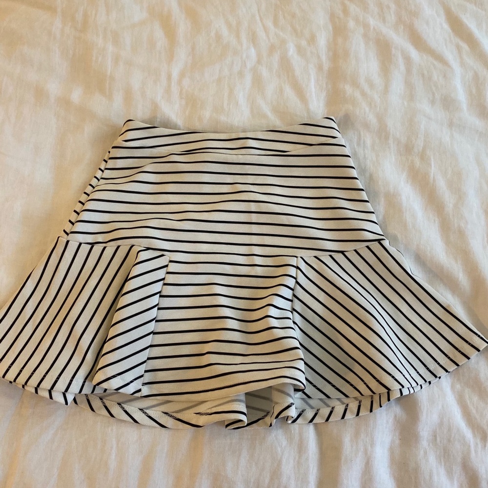 Lush mini skirt size S